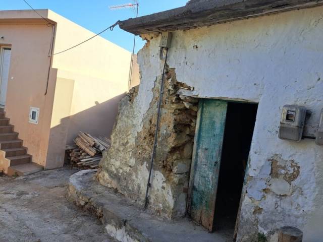 (For Sale) Residential Detached house || Rethymno/Arkadi - 139 Sq.m, 45.000€ 