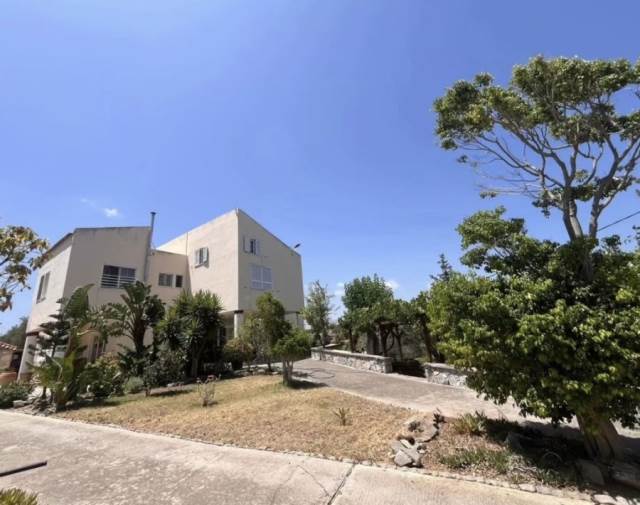 (For Sale) Residential Maisonette || Rethymno/Geropotamos - 594 Sq.m, 5 Bedrooms, 1.200.000€ 