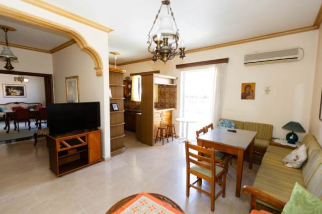 (For Sale) Residential Residence complex || Rethymno/Rethymno - 440 Sq.m, 720.000€ 