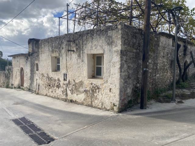 (For Sale) Residential Detached house || Rethymno/Rethymno - 250 Sq.m, 190.000€ 